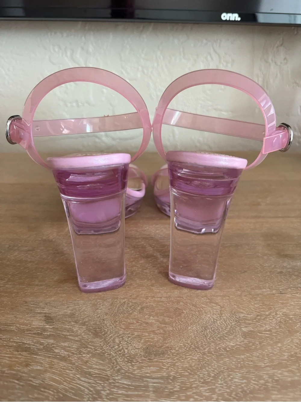 Gianni Bini Pink 2 Koool Lucite Acrylic Strapy Heels